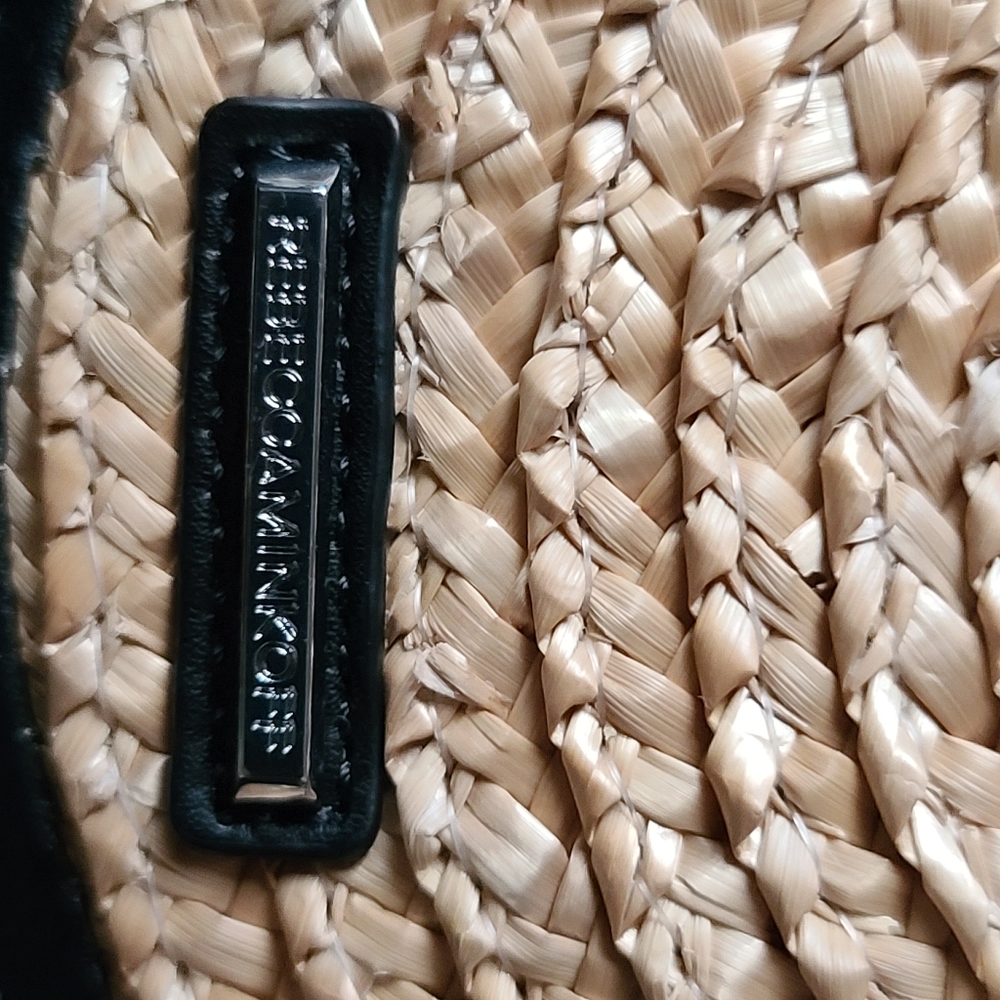 Purses - Picture 3 of 10